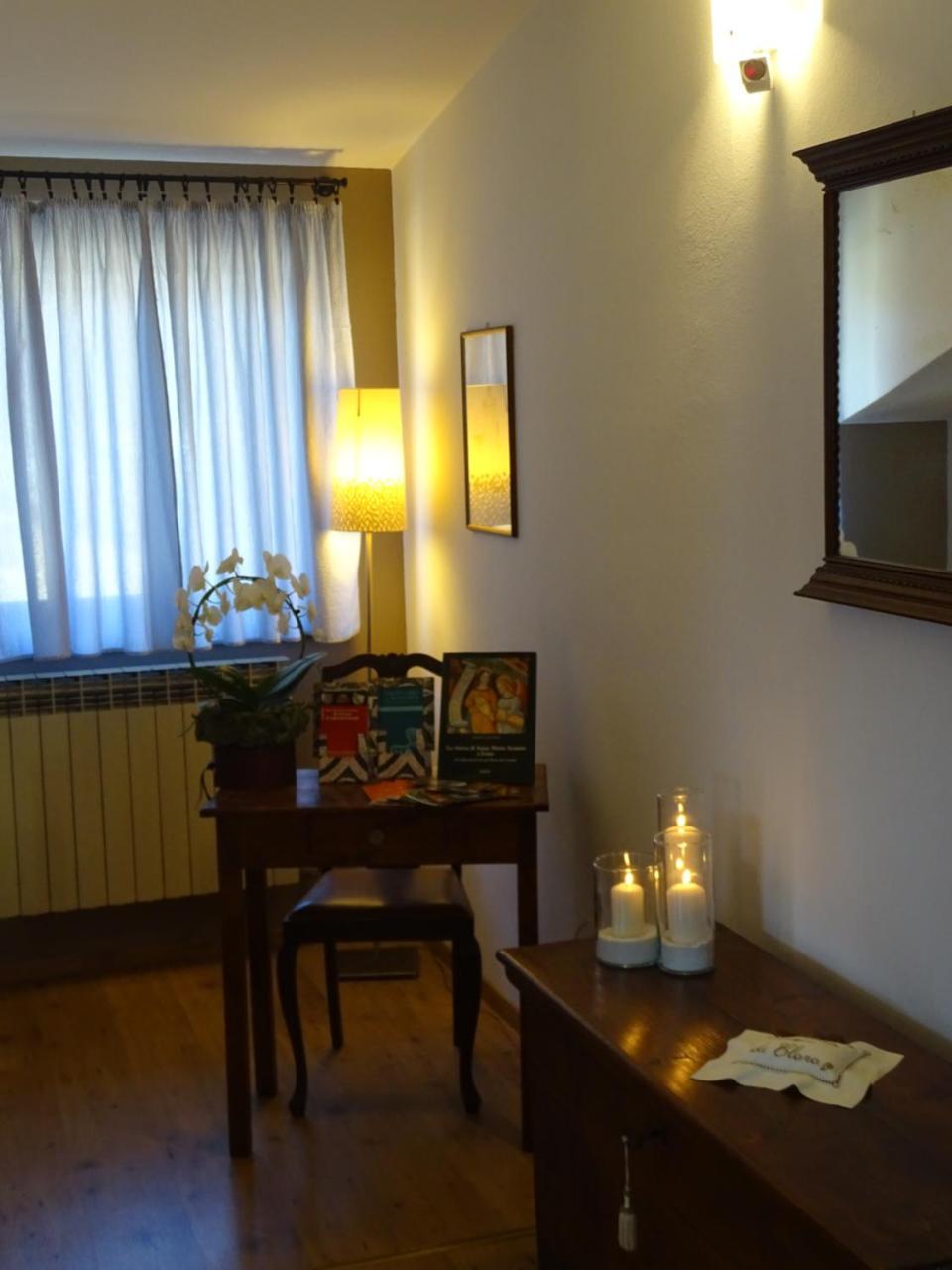 La Casa Di Clara Bed & Breakfast Esine Eksteriør bilde
