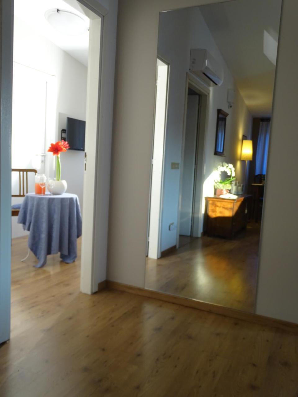La Casa Di Clara Bed & Breakfast Esine Eksteriør bilde