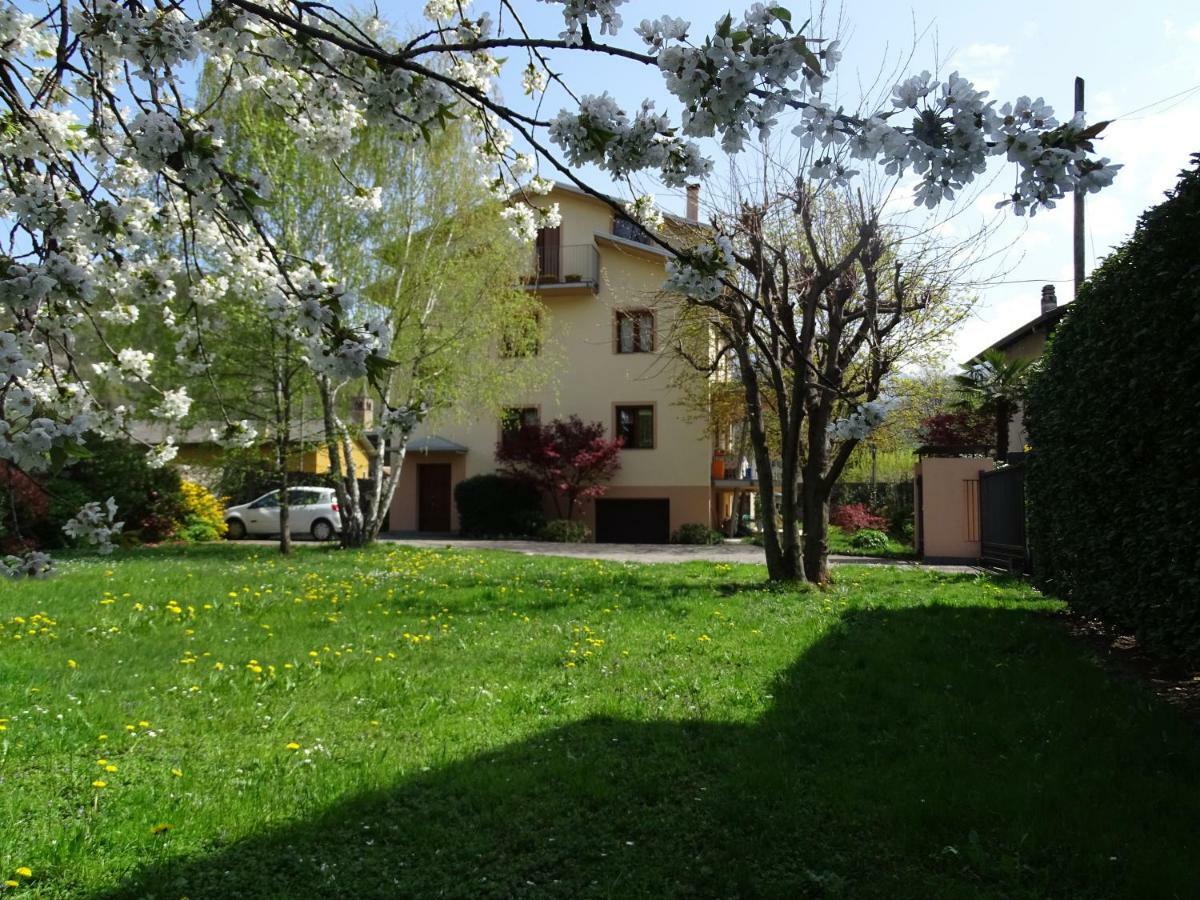 La Casa Di Clara Bed & Breakfast Esine Eksteriør bilde