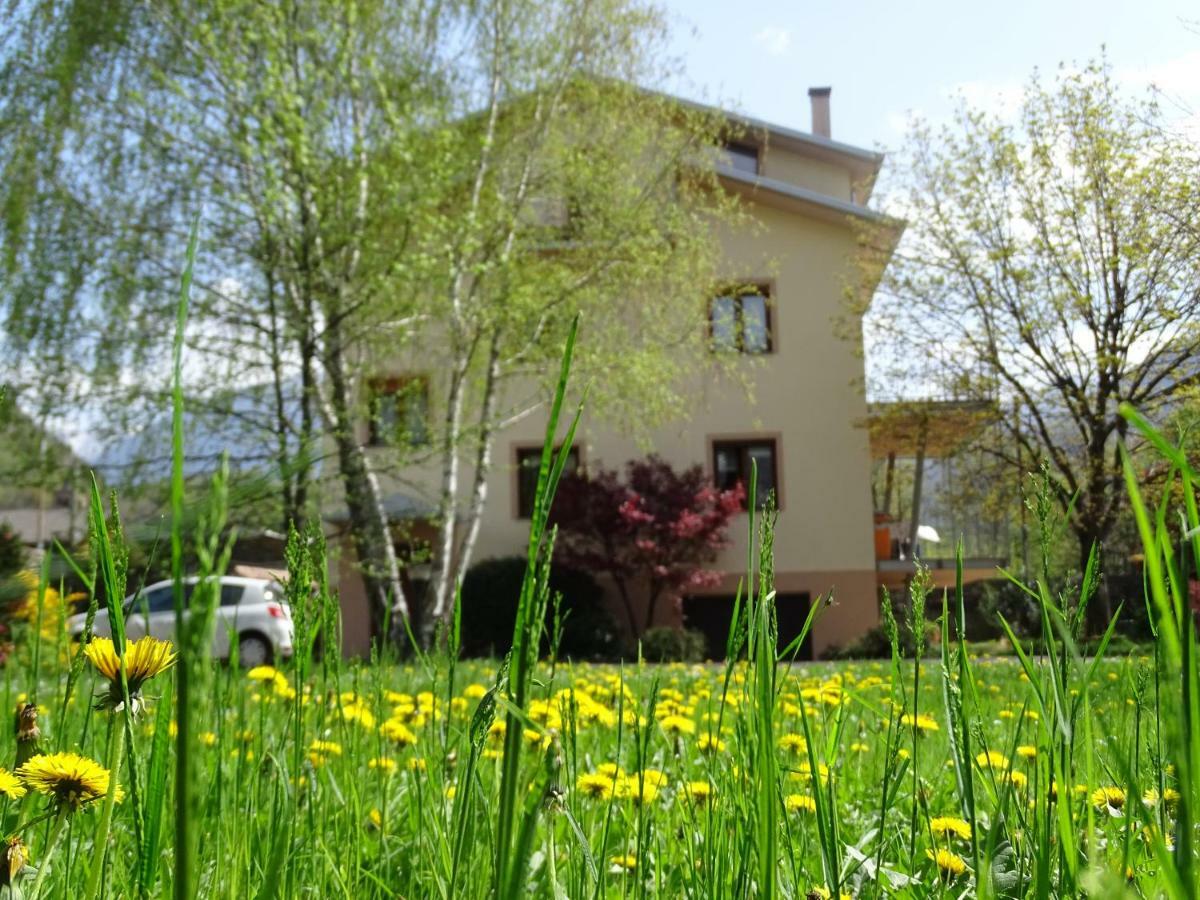 La Casa Di Clara Bed & Breakfast Esine Eksteriør bilde
